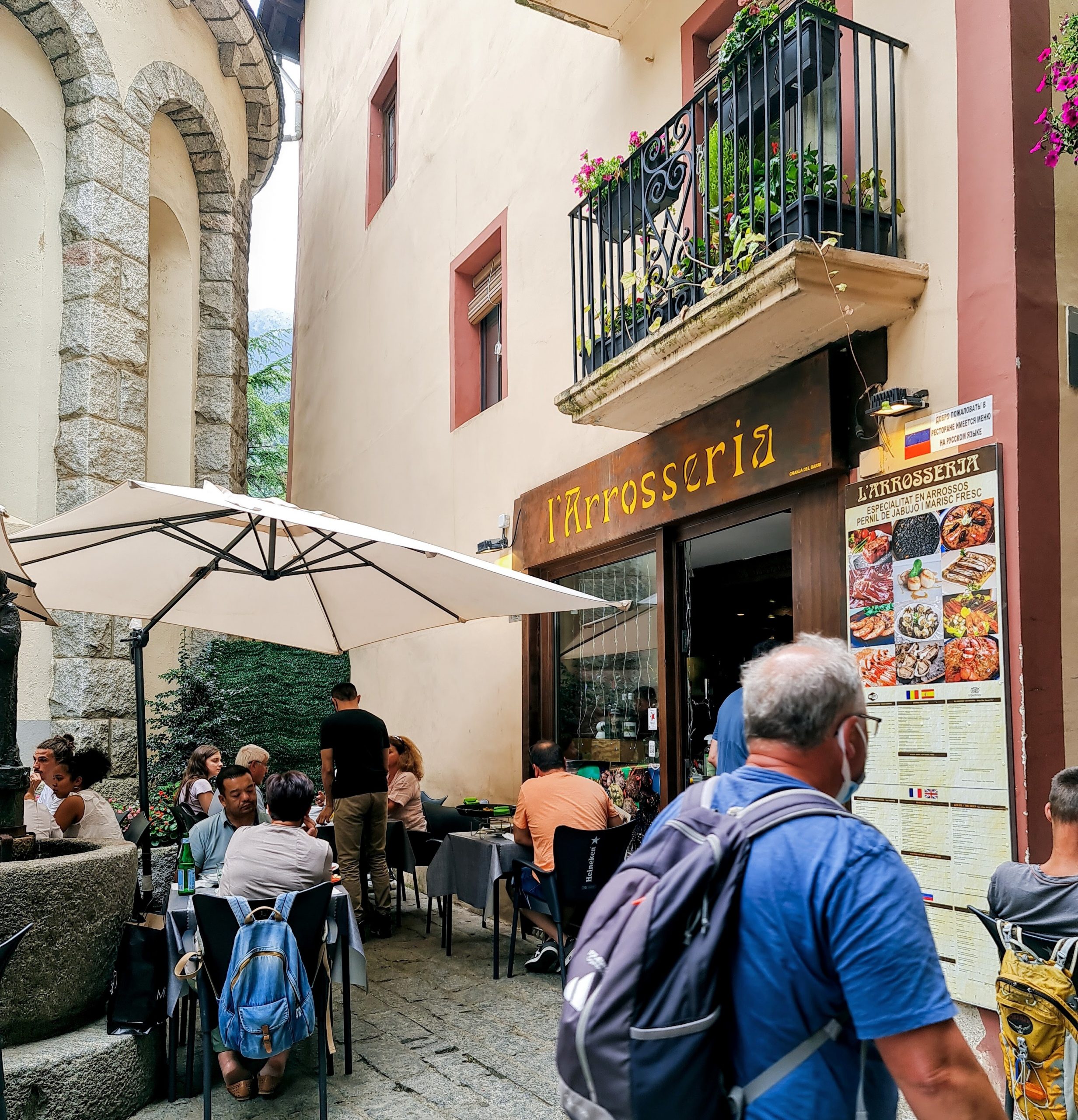 Arrosseria Andorra les millors paelles Arròs amb escamarlans frescos i sèpia de platja Paellas Top10