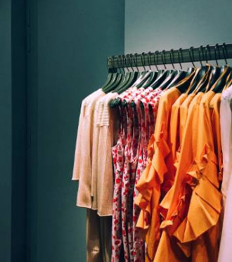 SHOPPING : LES COMMERCES D'ANDORRE Pour profiter à fond du shopping, vous devez connaître les horaires d’ouverture et de fermeture des magasins ou les jours fériés en Andorre